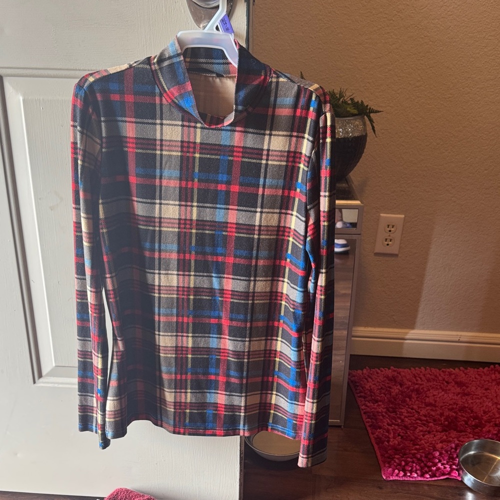 Plaid Long Sleeve Top